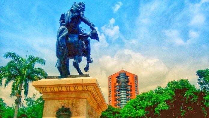 Maracay, valle de jardines y aviación.
