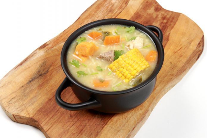 Nada mejor que un hervido o sancocho criollo en familia