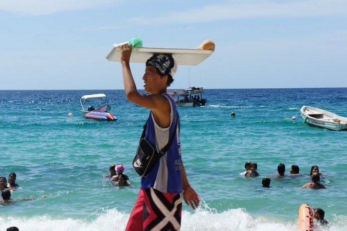 Vendedor en Playa Manare