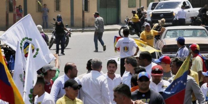 Juan Guaidó habría sido víctima de un ataque en Barquisimeto.