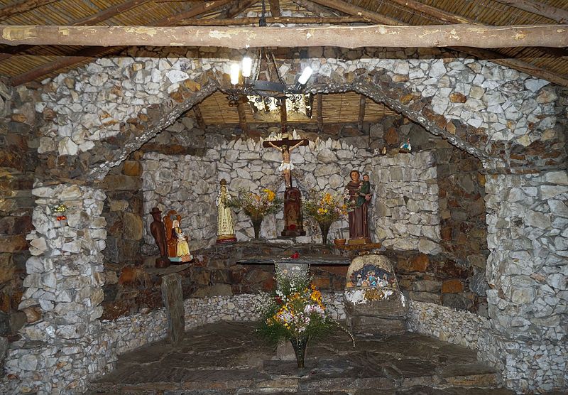 Interior de la Capilla de Piedra de Mucuchíes