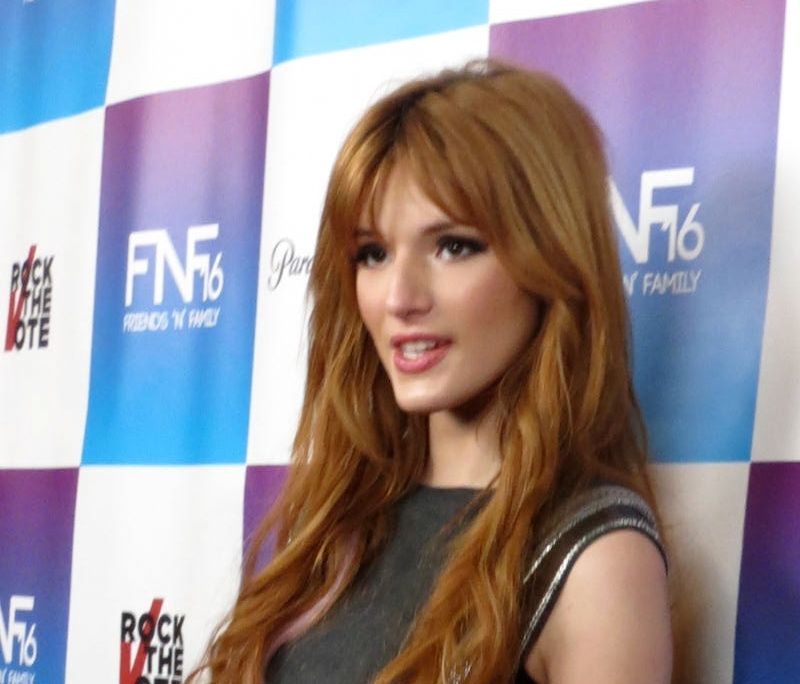 Bella Thorne, muy lejos del prototipo de las cubanas