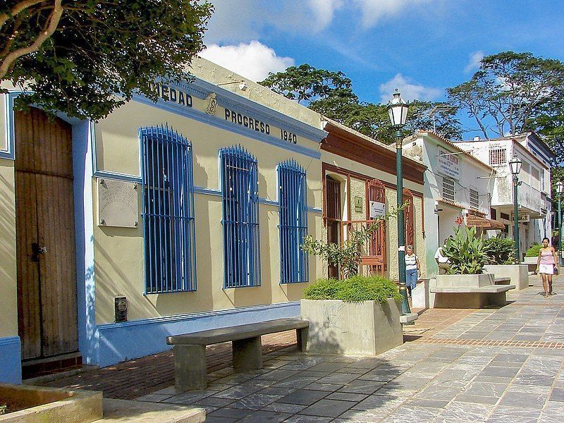 Calle del casco colonial de La Asunción