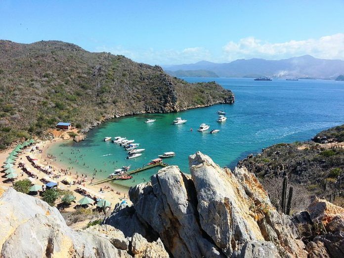 Playa El Faro, Mochima