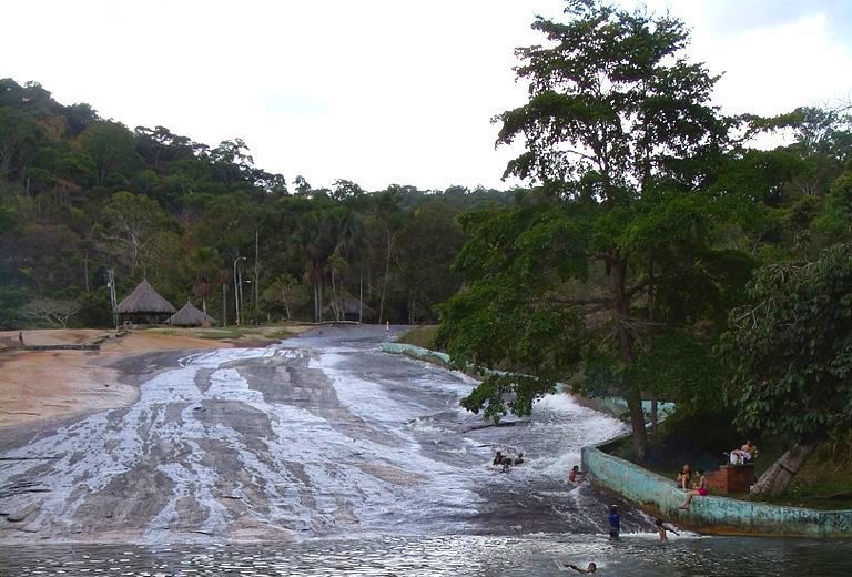Tobogán de la Selva, Estado Amazonas